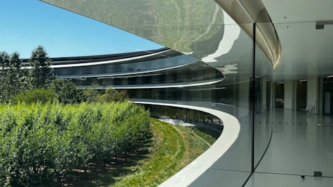 Apple Korea Park откроется во вторник, 2 сентября, и станет новым центром проведения уникальных мероприятий и выставок для любителей технологий и развлечений.